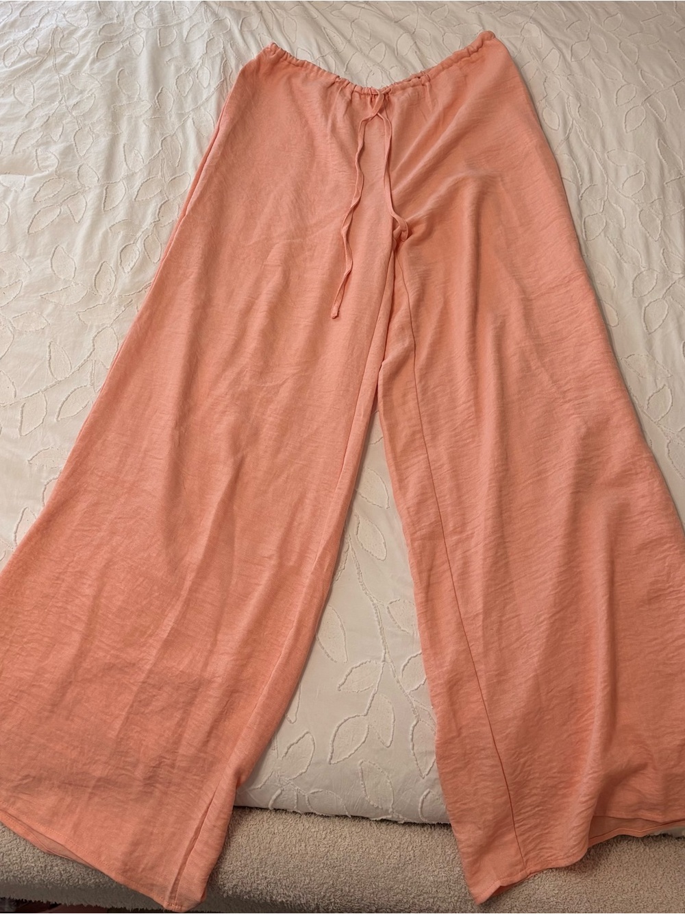 Women’s coral linen pants